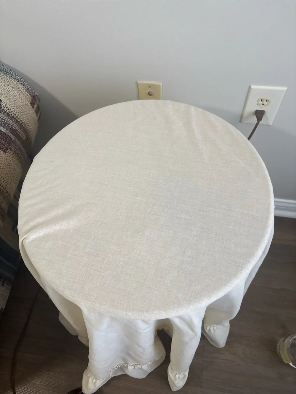 Vintage Cream Round Tablecloth